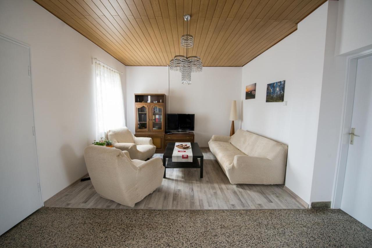 Apartamento House Of Tea Bjelovar Exterior foto